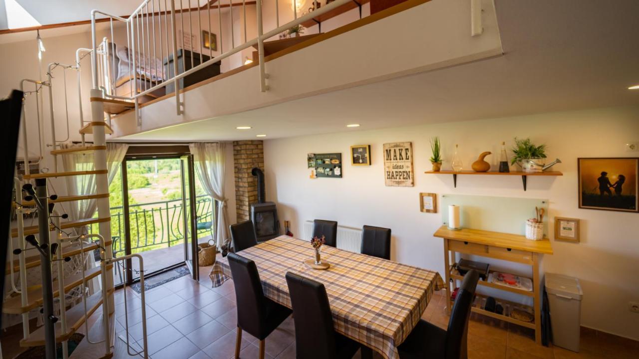 Specious Apartment Manitu In Forest Countryside Fužine المظهر الخارجي الصورة